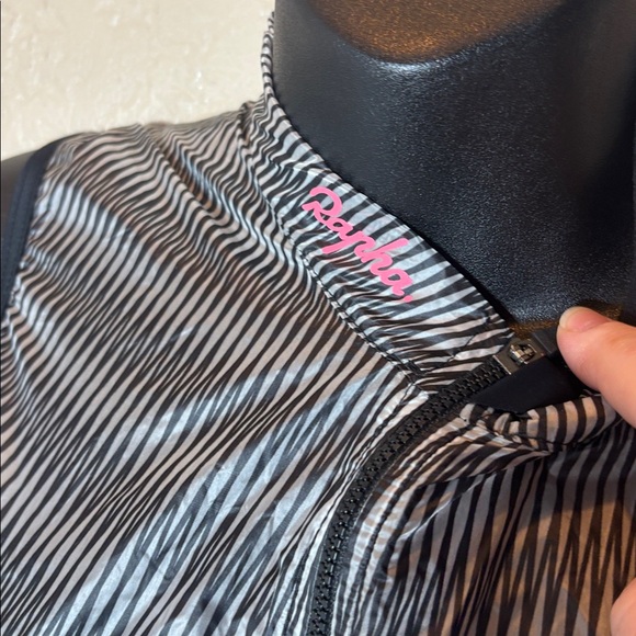 Rapha women’s xl souplesse lightweight rain gilet patterned cycling vest - Picture 2 of 5